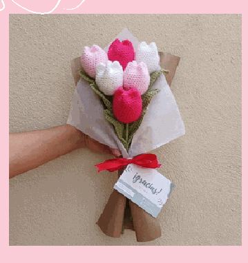 Buquê 5 tulipas em crochê feito à mão