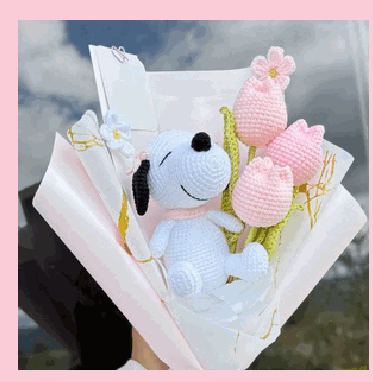 Buque Snoopy em crochê feito à mão