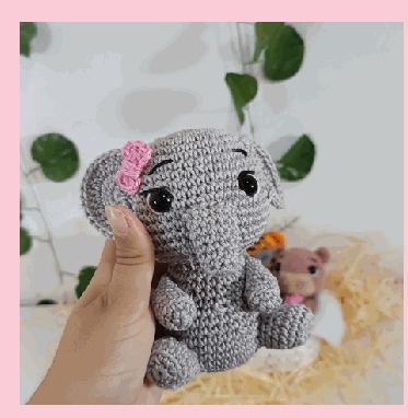 Elefante em crochê feito à mão