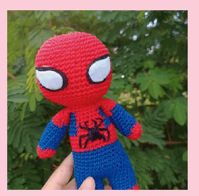 Homem aranha em crochê feito à mão