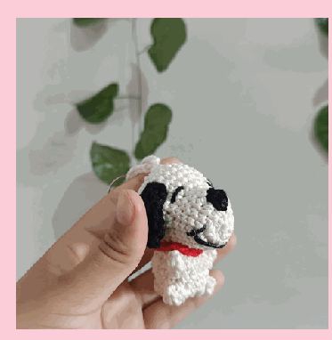 Mini Snoopy em crochê feito à mão